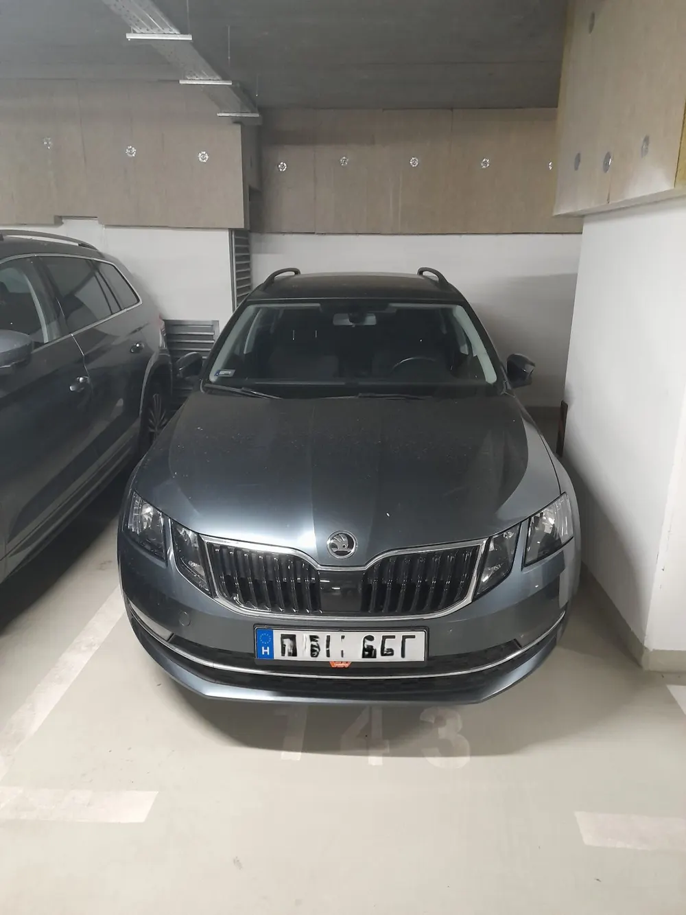 Kiadó garázs Angyalföldön – 13 m², 22 000 Ft/hó