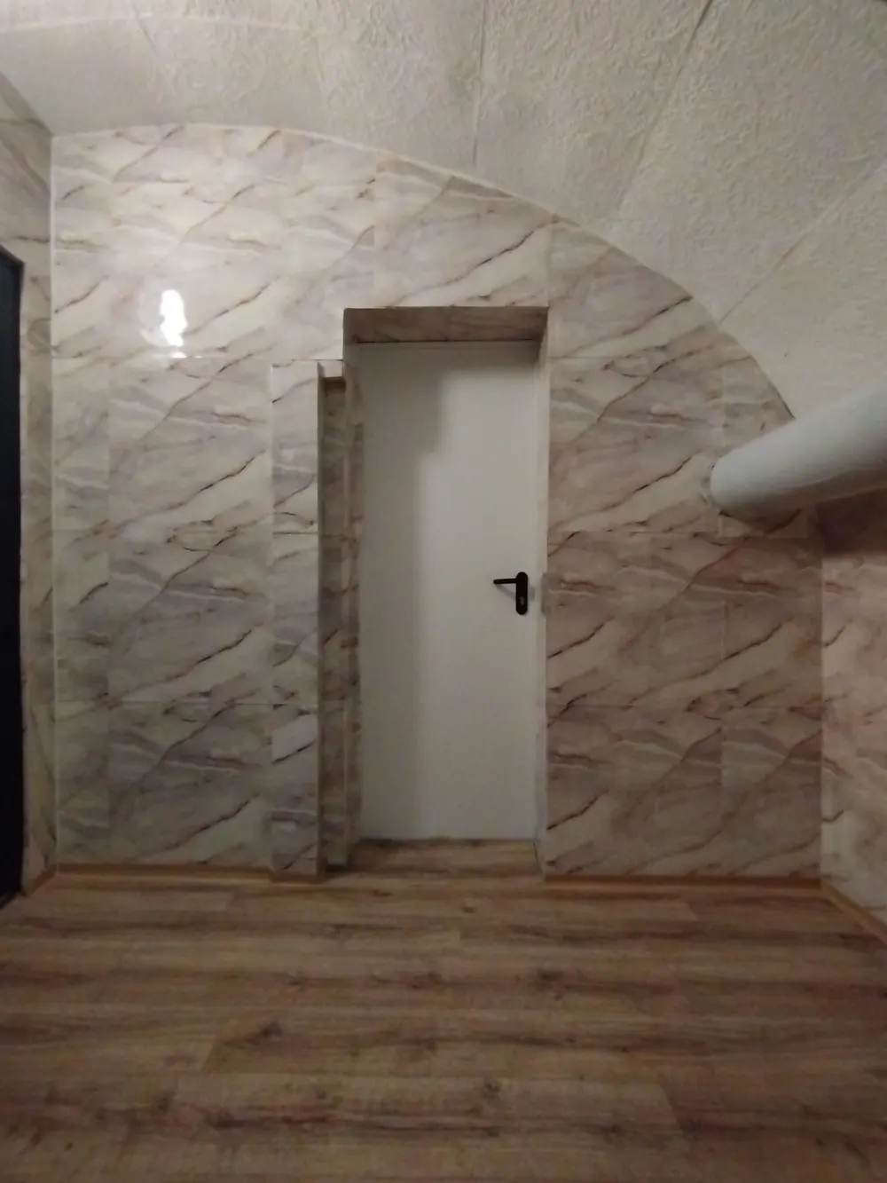 Kiadó tároló Terézvárosban – 8 m², 36 000 Ft/hó 5