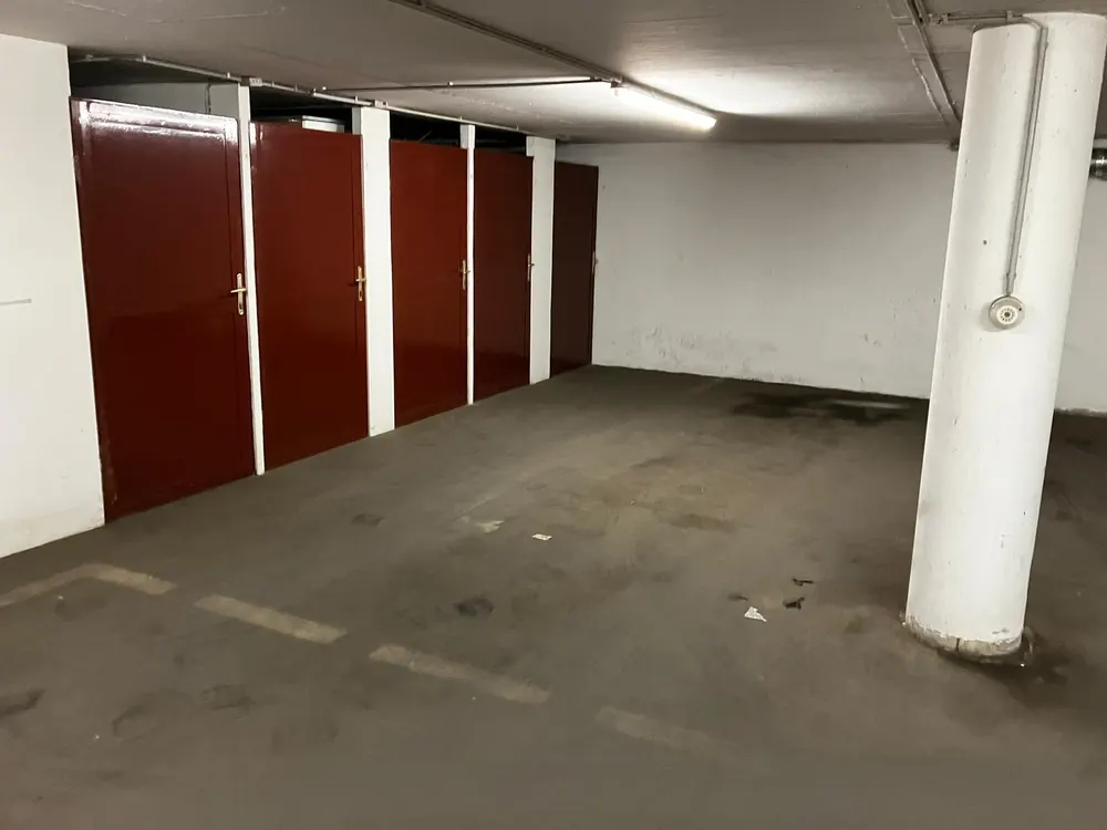Kiadó garázs Angyalföldön – 16 m², 35 000 Ft/hó 1