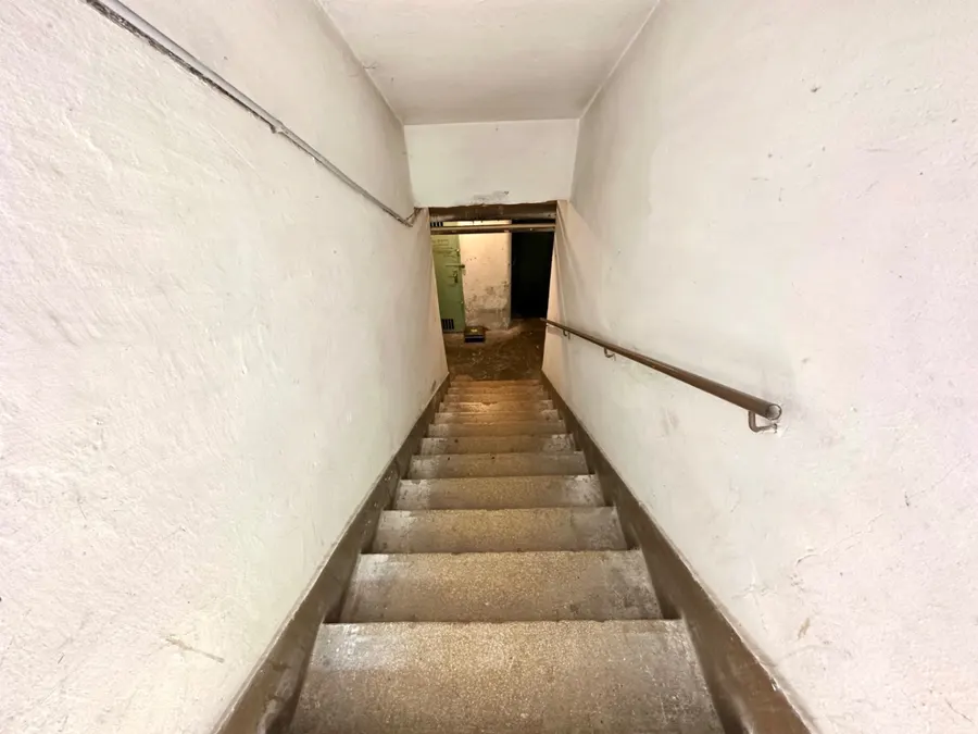 Kiadó raktár Erzsébetvárosban – 30 m², 60 000 Ft/hó 9