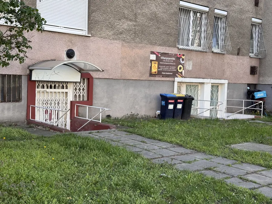 Kiadó raktár Zuglóban – 20 m², 30 000 Ft/hó 6