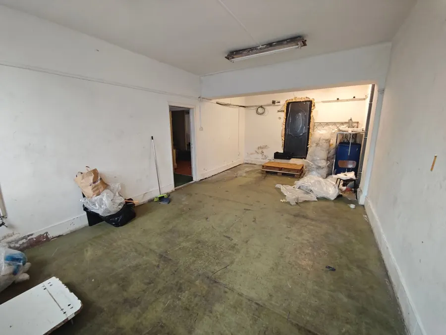 Kiadó raktár Csepelen – 65 m², 100 000 Ft/hó 4