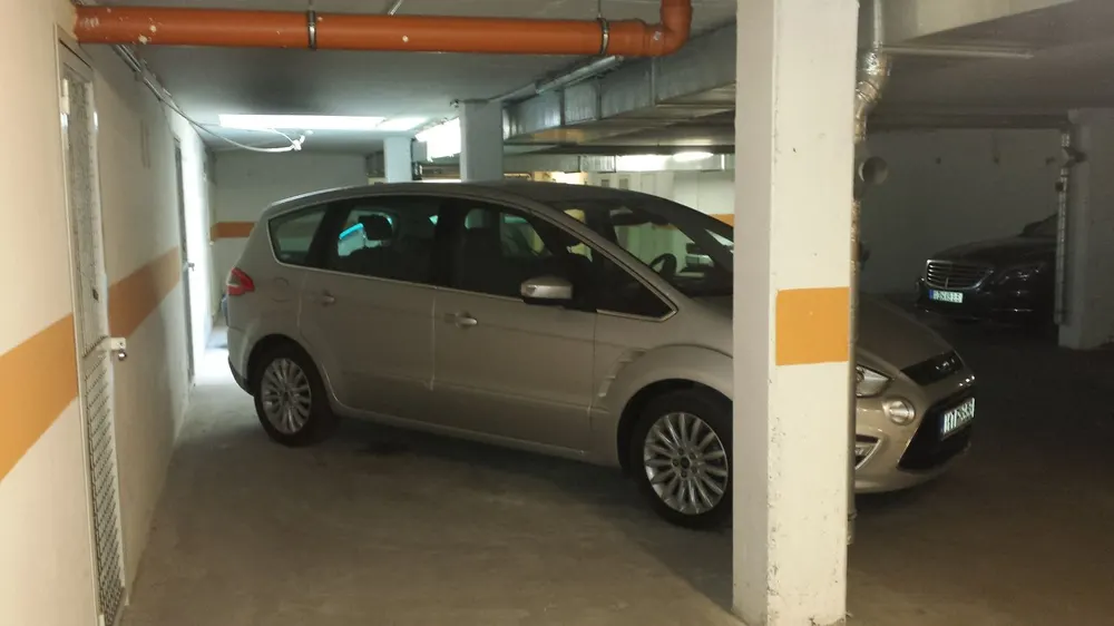 Kiadó parkoló Zuglóban – 12 m², 25 000 Ft/hó 3