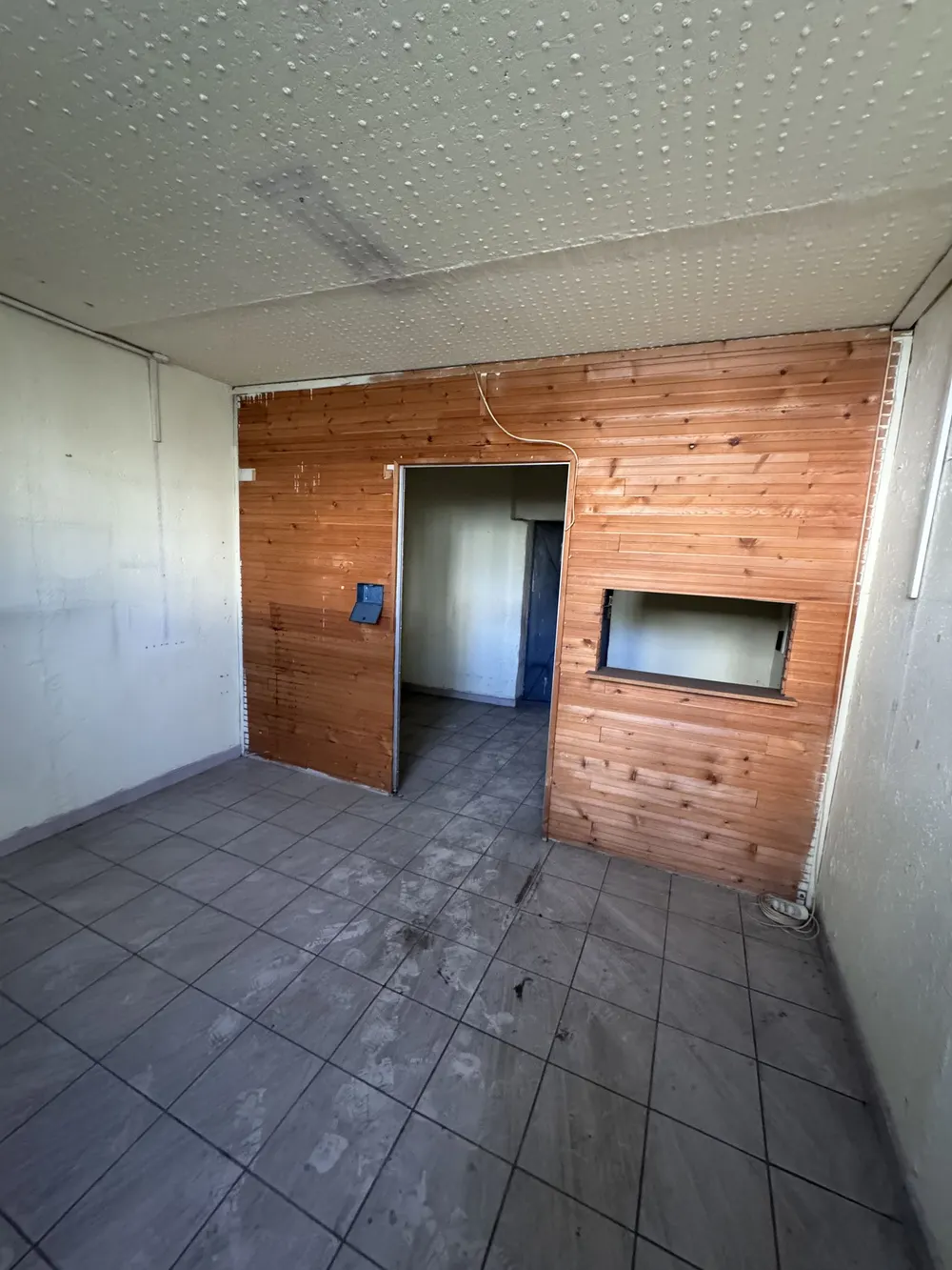 Kiadó raktár Zuglóban – 20 m², 30 000 Ft/hó 3