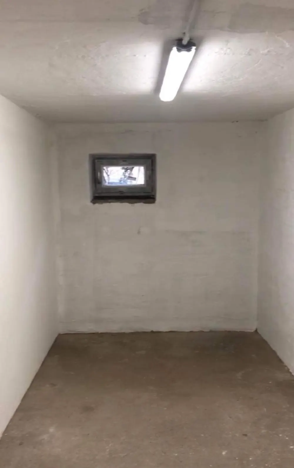 Kiadó tároló Rákospalotán – 11 m², 35 000 Ft/hó 2