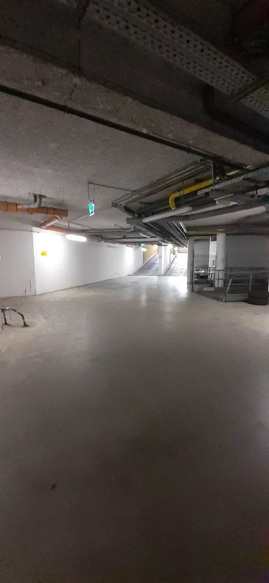 Kiadó garázs Zuglóban – 10 m², 25 000 Ft/hó 6