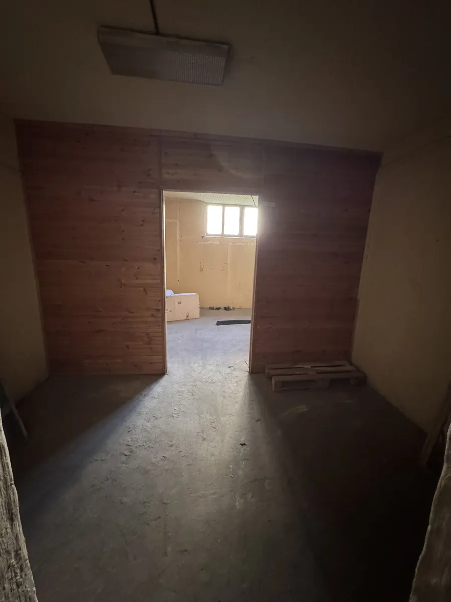 Kiadó raktár Zuglóban – 20 m², 30 000 Ft/hó 2